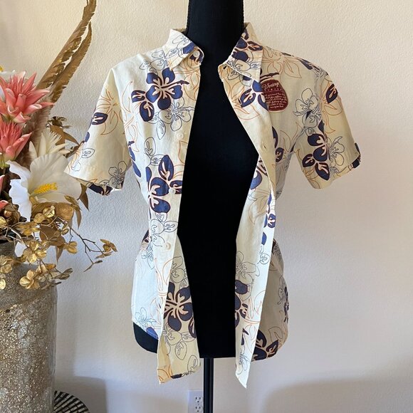 Hawaiian Floral Vacation Vintage Inspired Button Up Cotton Collared Shirt S NWT - Picture 2 of 8